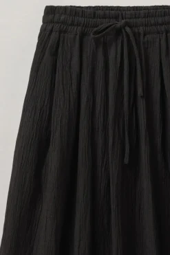 Crinkled Pull On Skirt, Black