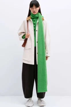 Curved Pants, Java