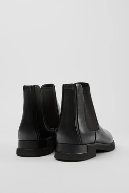 Iman Chelsea, Negro