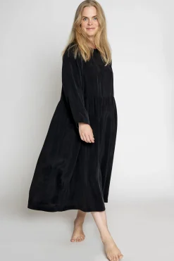 Inga Dress, Caviar