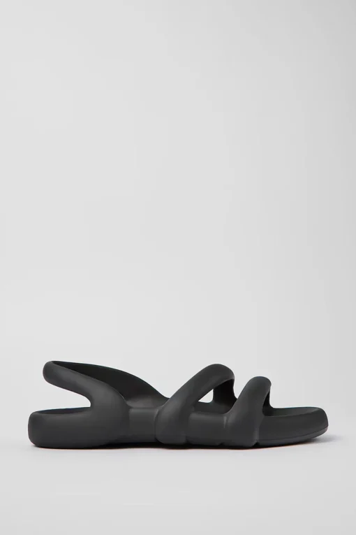 Kobarah Flat, Black