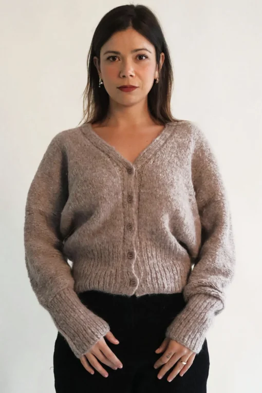 Lara Cardigan, Havana