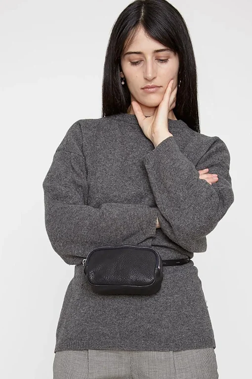 Leila Tiny Black
