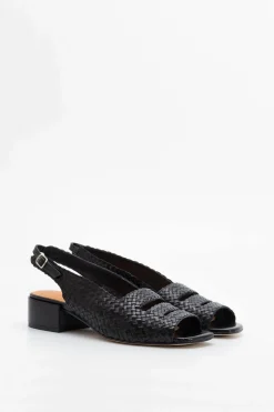 Marga, Black