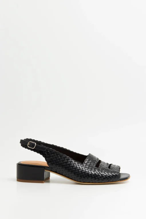 Marga, Black