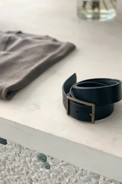 New Lava Belt, Blk
