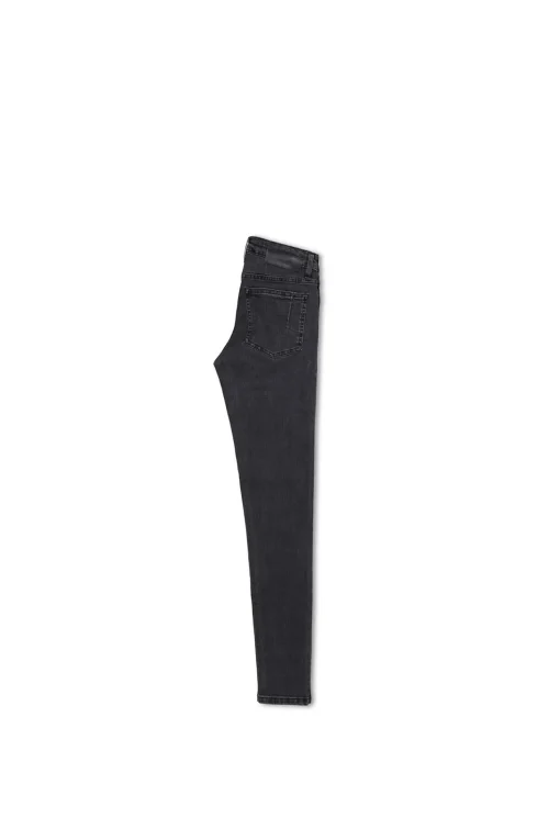 Patti Charcoal