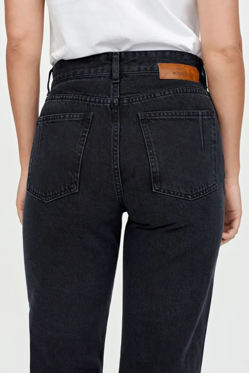 Pearl, Dark Grey 2