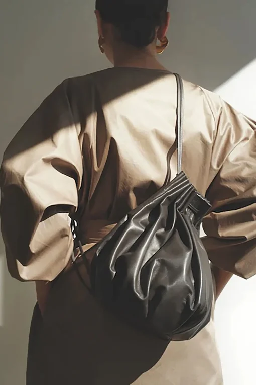 Pleated Balloon Bag 246, Black