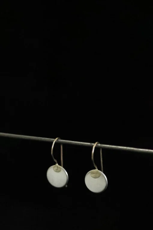 Shell Ear, Silver Discs/Gold Wire