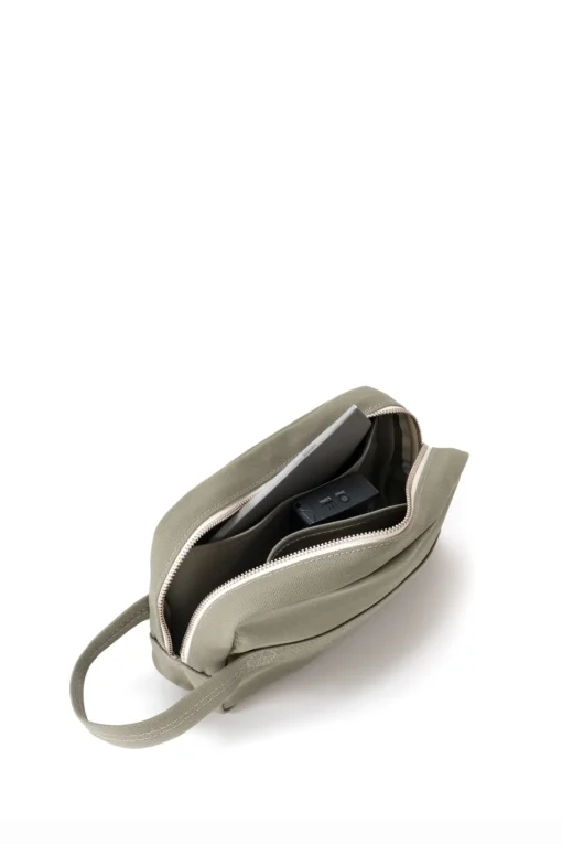 Travel Kit M, Limestone