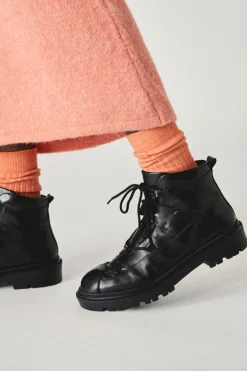 Zea Boots, Black
